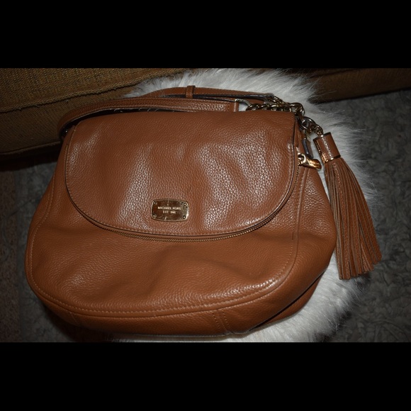 Michael Kors Purse - Picture 6 of 7